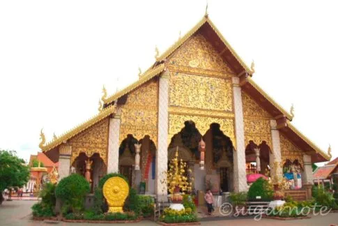 ワット・プラ・タート・ハリプーンチャイ, Wat Phra That Hariphunchai