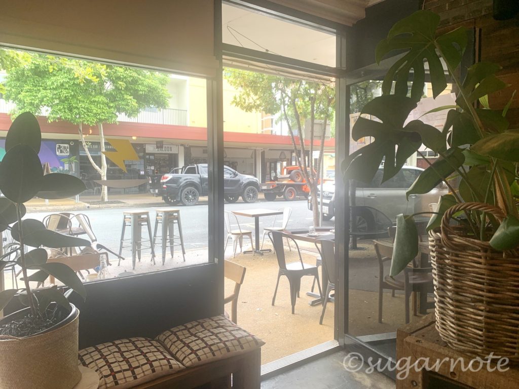Raijin Cafe outside