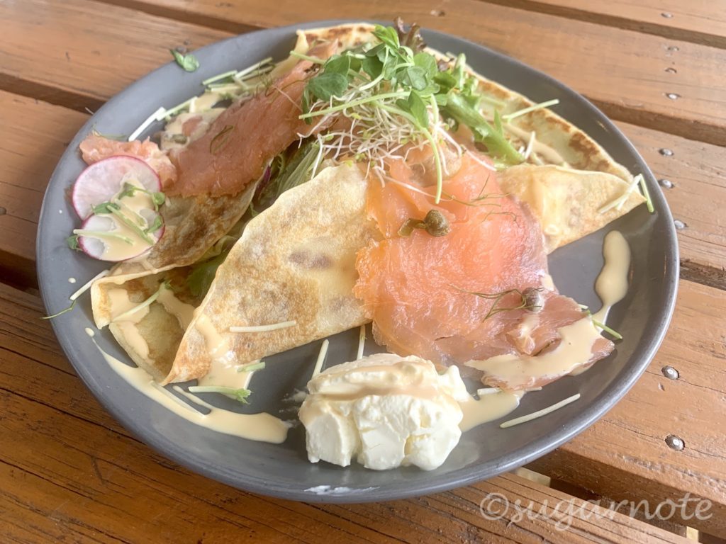 Raijin Cafe salmon crepe
