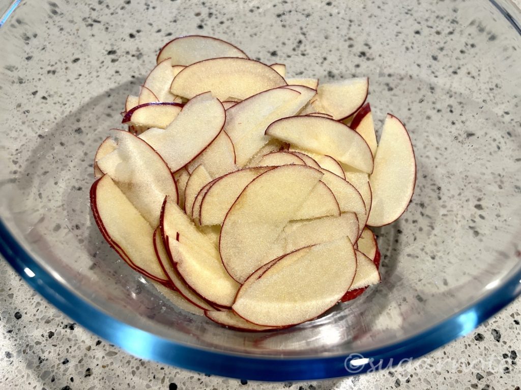Sliced apples