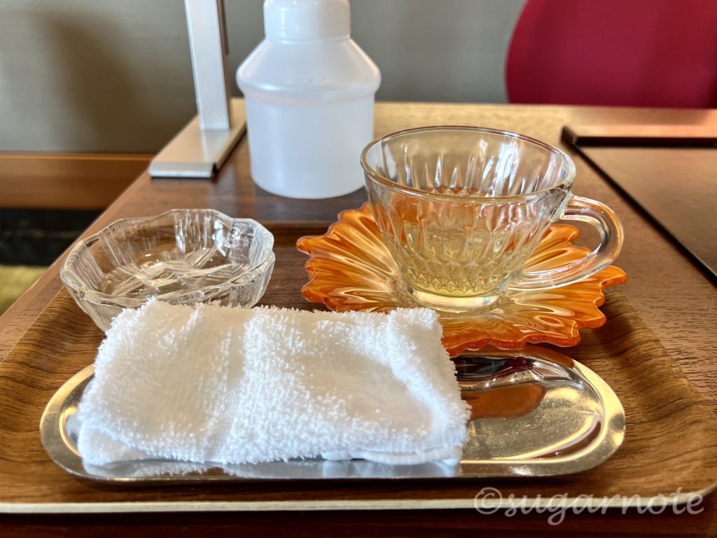 Unzen Kyushu Hotel Check in tea and sweet