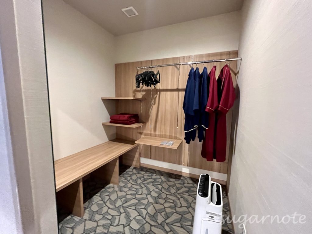 Kyushu Unzen Hotel Walk in closet