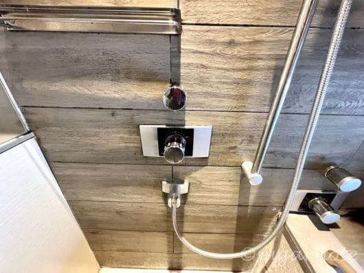 Unzen Kyushu hotel bathroom